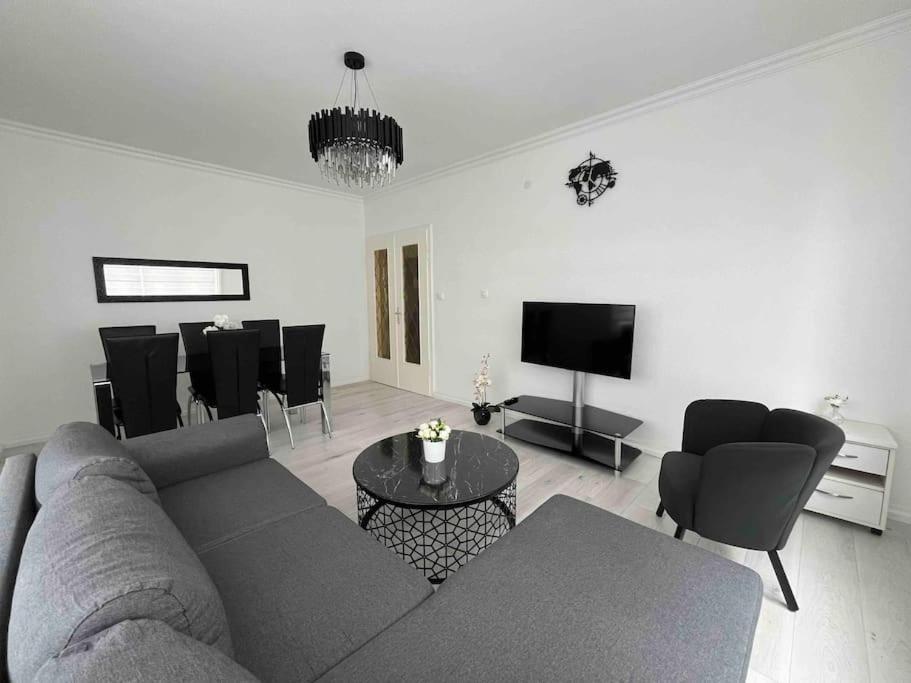 Appartement Des 3 Pays. 2 Mn De Bale+ Free Parking Saint-Louis (Haut-Rhin) Exterior foto